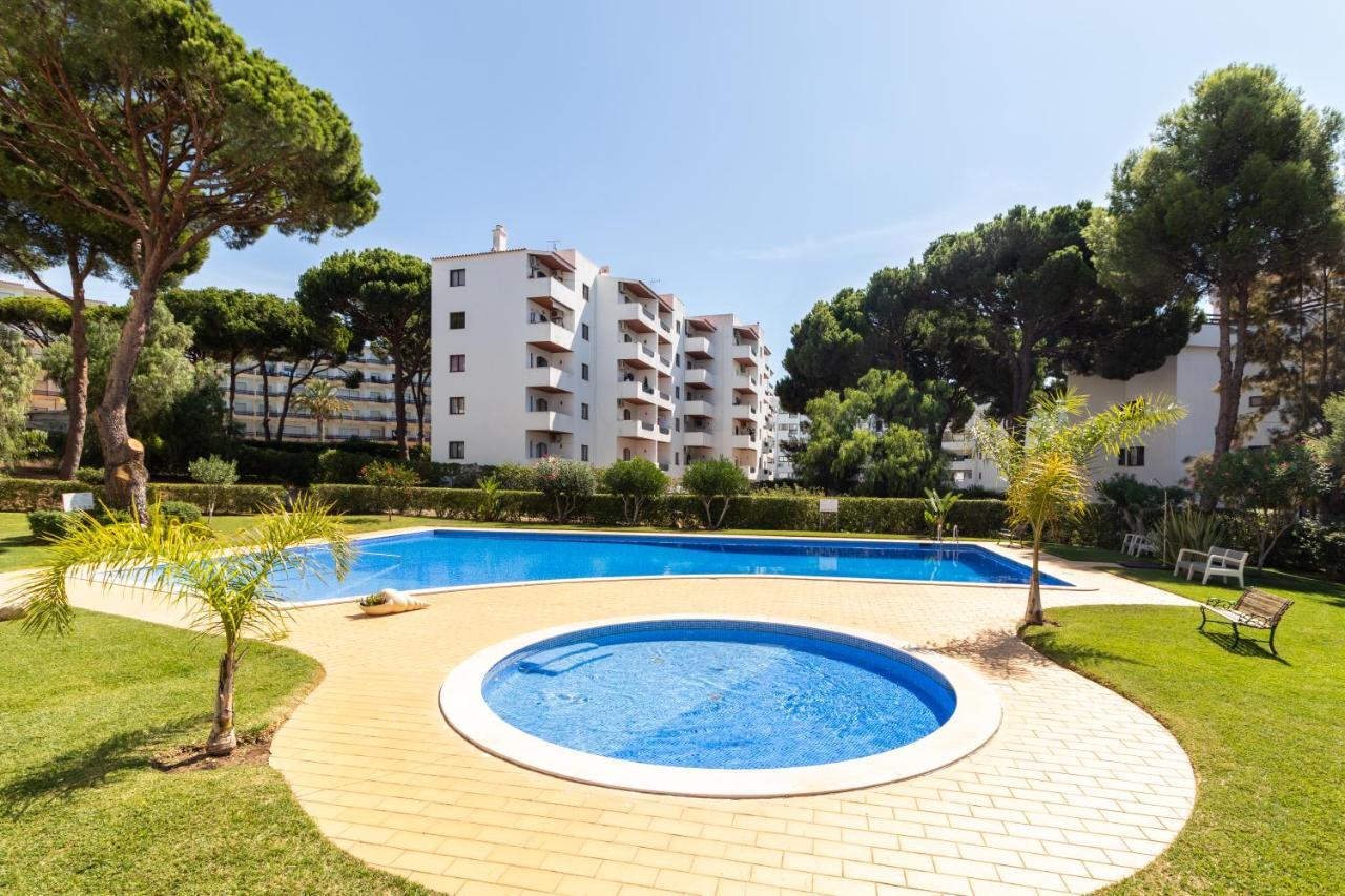 Centralgarve - Great, Bright 2-Bedroom Flat In The Center Of Vilamoura -Topazio Номер фото
